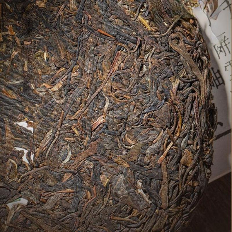 357г сырой чайный пирог Лаобаньчжан Пуэр Шэнча Весенний чай Пуэр 2013 года