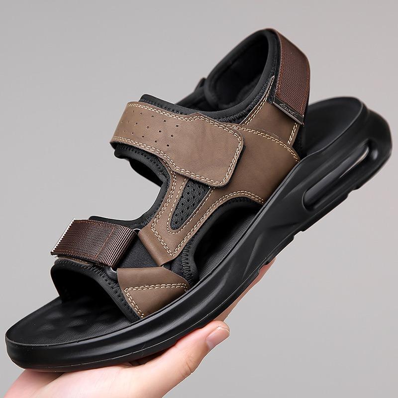 Fashion Summer Designer Hollow Leather Soft Soled Men's Sandals Fashion Retro Casual Outdoor Beach Men Sandalias Male Driving Shoes