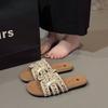 Fashion New Women's Slippers Fashionable Casual Flat Sandals Versatile Outdoor Wear Flat Slippers for Wearing Outside Zapatos Mujer