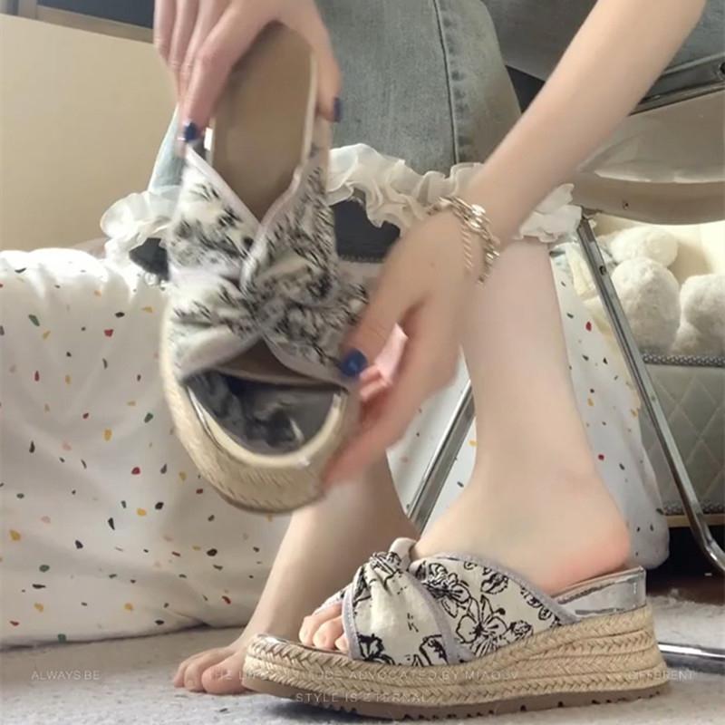 Fashion 2025 Heels Slides Woman Slippers Flip Flops Wedge Platform Shoes Woman Beach Slippers Zapatos Mujer