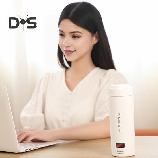 Travel Electric Kettle Portable Mini Water Boiler with 4 Temperature Settings Fast Heating Digital Display Auto Shut Off Mini Electric Kettle