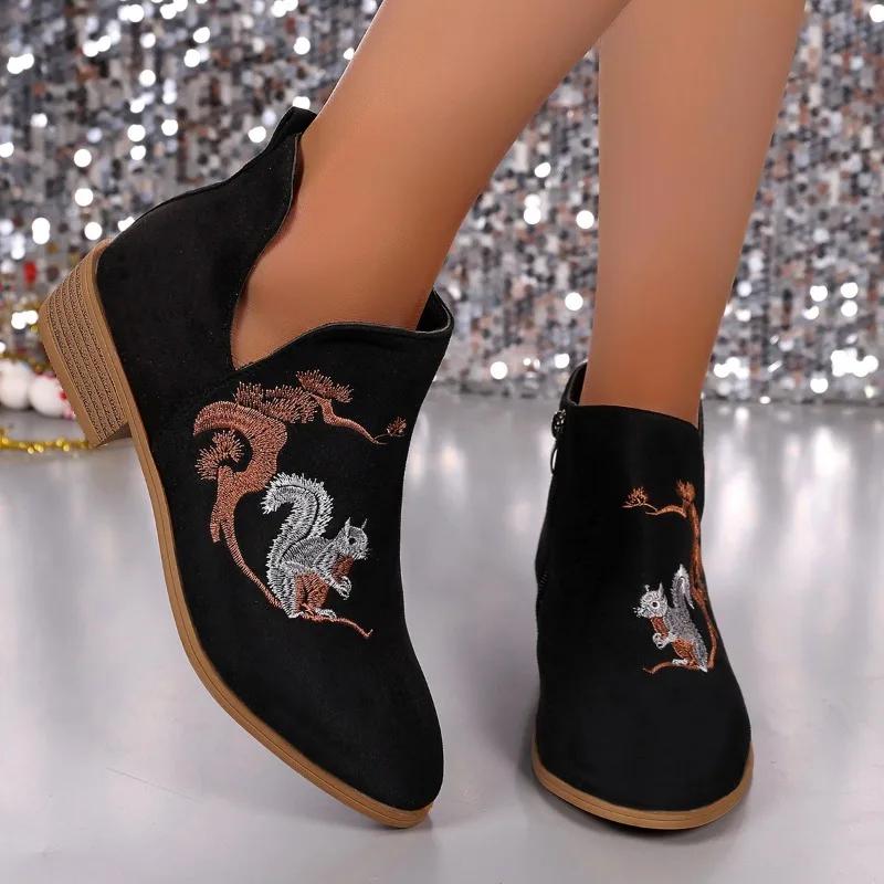 Ethnic Style Embroidered Autumn Women Shoes 2024 Classic Pointed Toe Women's Western Boots Casual Simple Large Size Ladies Shoes