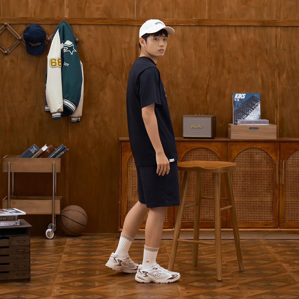 New Balance 725 Moonbeam Poppy Unisex Sneakers Cream Heritage-Blue ML725AE