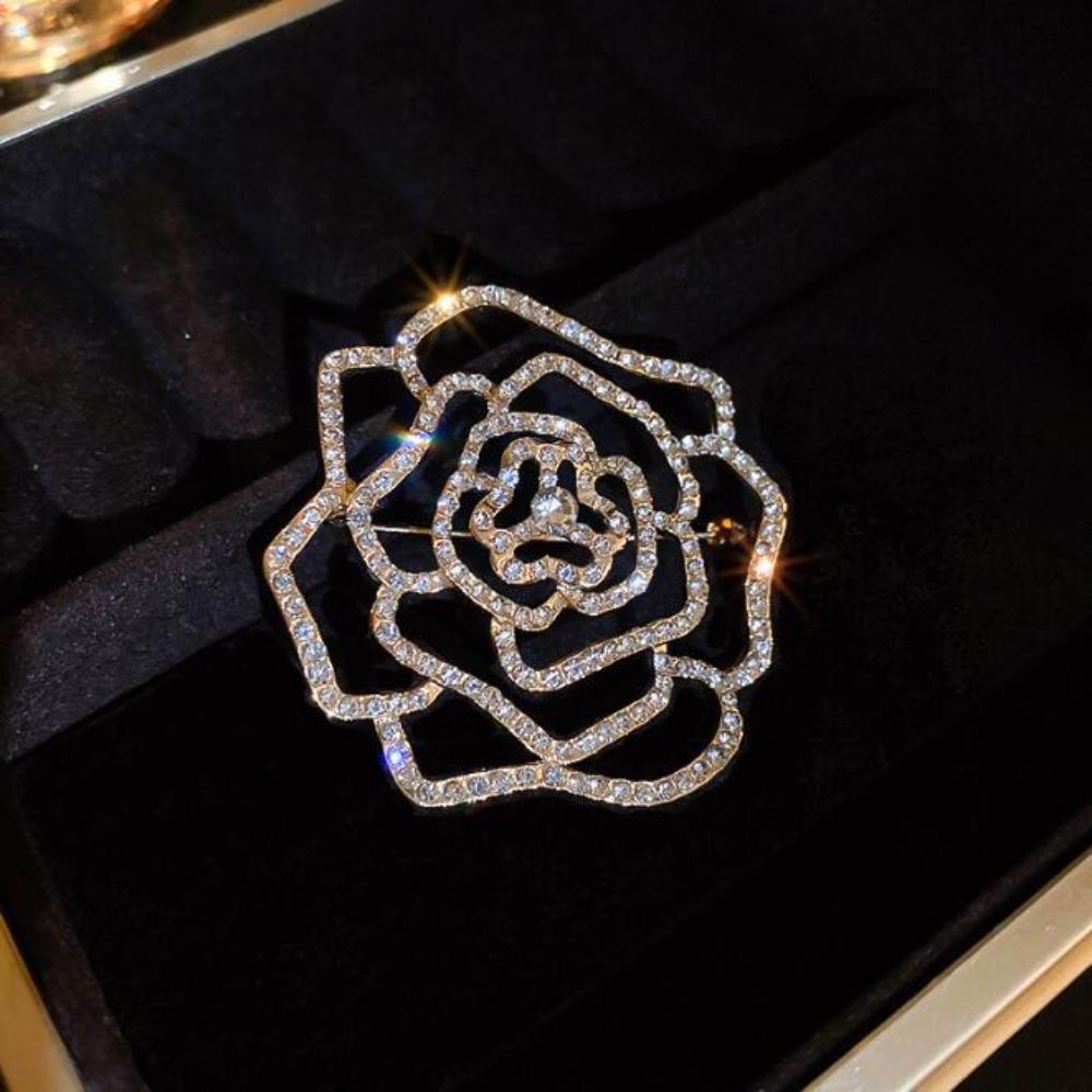 Korean Style Suit Collar Pin Full Rhinestone Rhinestone Brooch Hollow Camellia Brooch Decoration