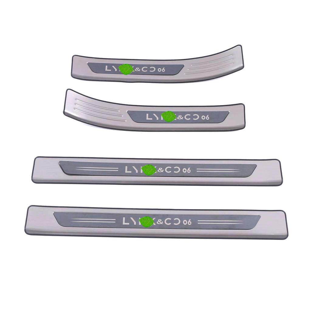 Защита заднего бампера и порогов Lynk & Co 06 (2020-2024 гг.) - Декоративная полоса для интерьера и экстерьера