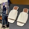 French High-end Slippers Women's Wear 2025 New Retro Flat Bottom One-word Drag Internet Celebrity Beach Pregnant Women Sandals