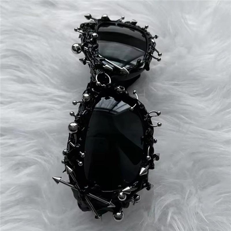 Trendy Fashionable Punk Vinyl Glasses For Men And Women Unique Style Retro Black Eyewear Stylish Glasses For Daily Wear And Special Occasions