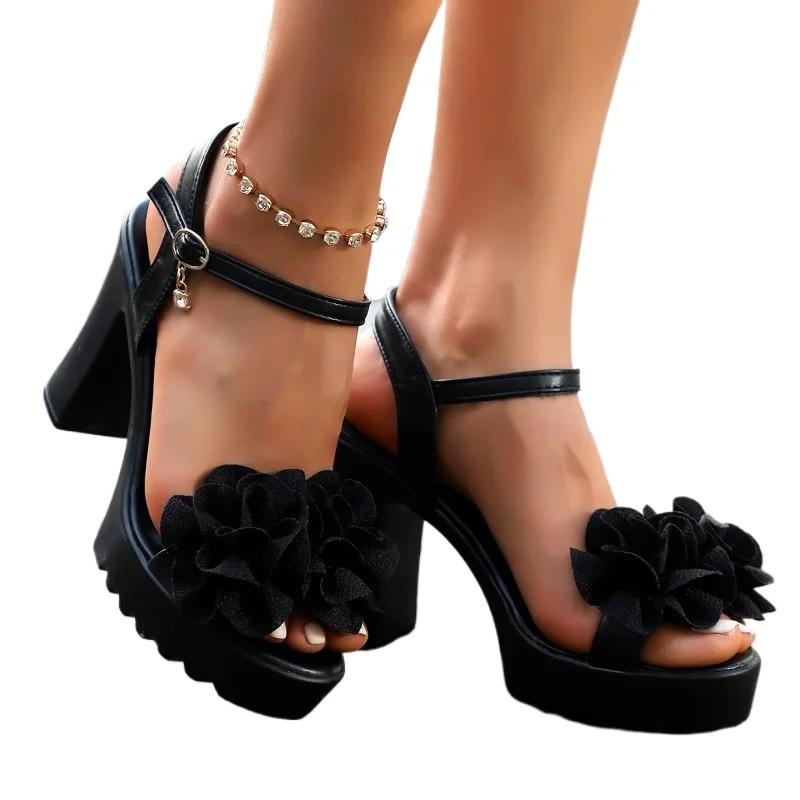 Fashion 2025 Summer Plus Size Women's Platform Sandals Outdoor Floral High Chunky Heels Buckle Strap Sandals for Versatile Party Dress