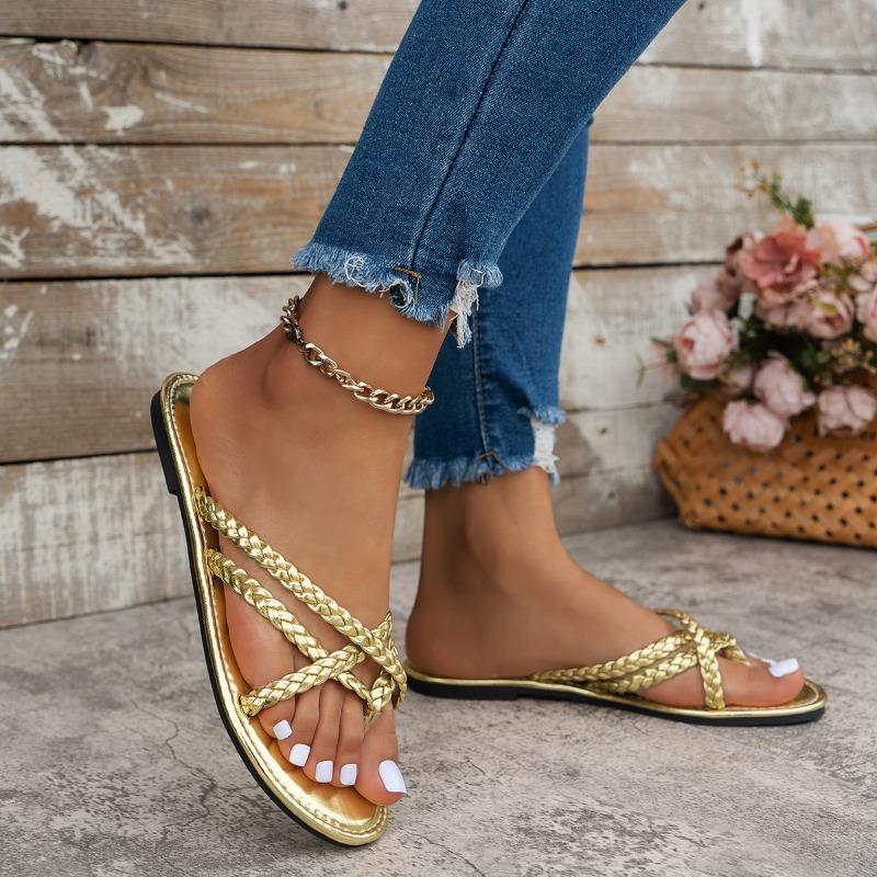 Large Size Flat Bottom Clip Toe Flip Flops Women Solid Color Woven Clip Toe Outer Wear Beach Sandal Flops