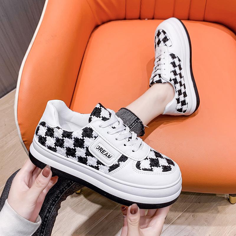 New Small White Shoes Women's Thick Sole Shoes All-match Big Toe Shoes Black Plaid Casual Sports Sneaker