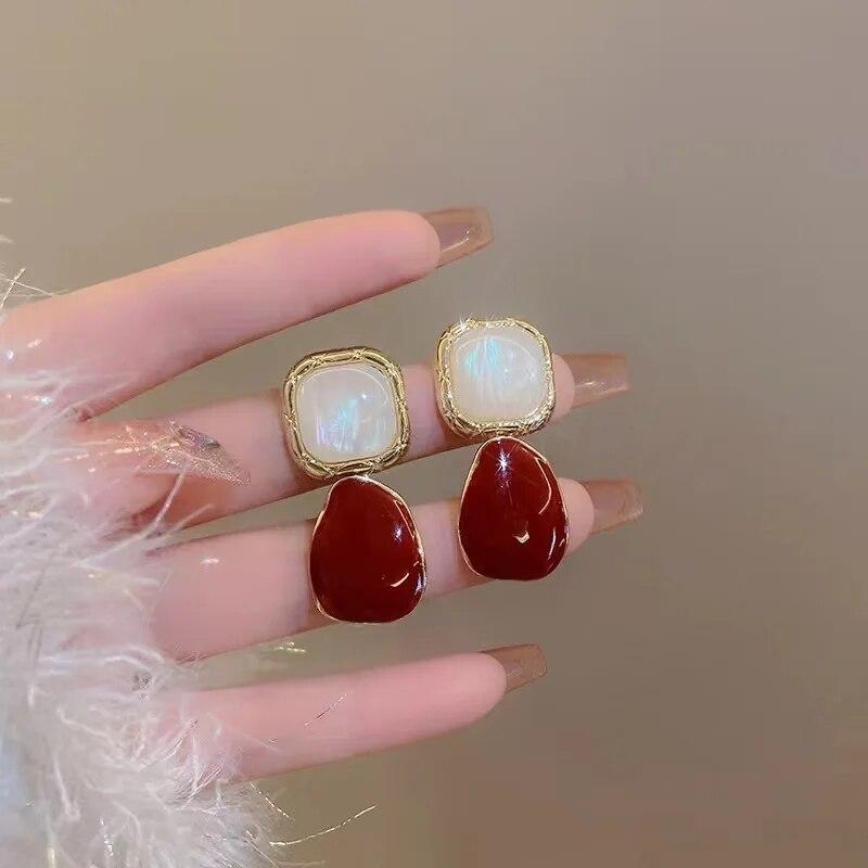 New Vintage Red Love Heart Earrings For Women Trendy Charm Dangle Drop Earrings Female Exquisite Fashion Jewelry Christmas Gifts