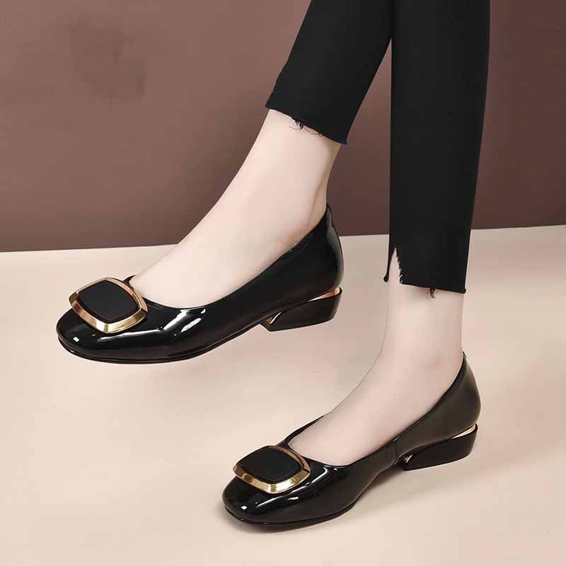 Women's Summer Large Size Low Heel Leather Single Shoes Office Ladies Spring Solid Color Casual Slip-on Shoes