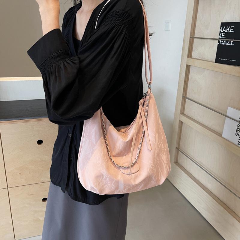 Большая вместительная фактурная сумка-тоут 2024 года, новая универсальная сумка через плечо для поездок на работу, модная повседневная сумка-мессенджер Ins Wind