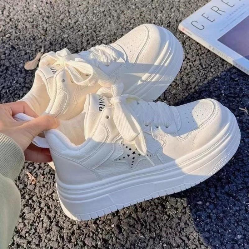 Women Breathable Retro Sneakers Casual Star White Shoes Thick Heel Heart Sneakers Casual Running Platform Y2K Lovely Bread Shoes