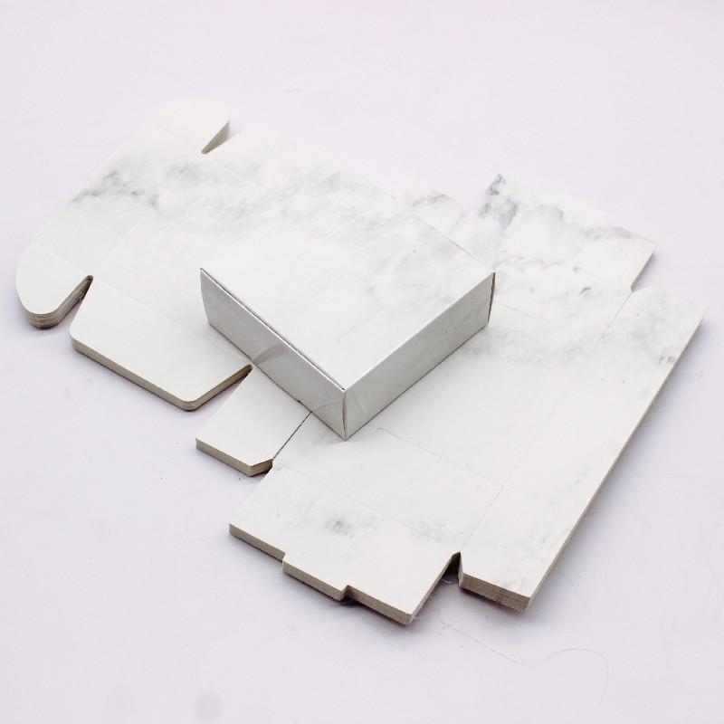 10 шт. бумажная подарочная упаковочная коробка 7,5x7,5x3 см белая самодельная рождественская коробка для украшения окна конфет свадебных сувениров ювелирных изделий для вечеринок