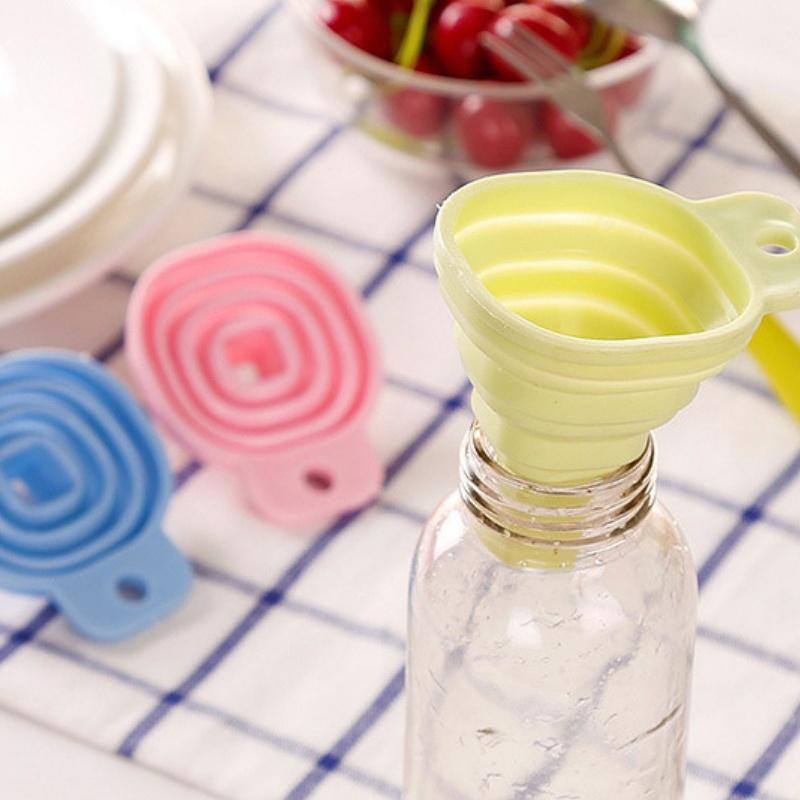 Kitchen Supplies Mini Foldable Silicone Funnel Filling Empty Bottle Portable Folding Funnels for Oil Sauce Kitchen Accessories