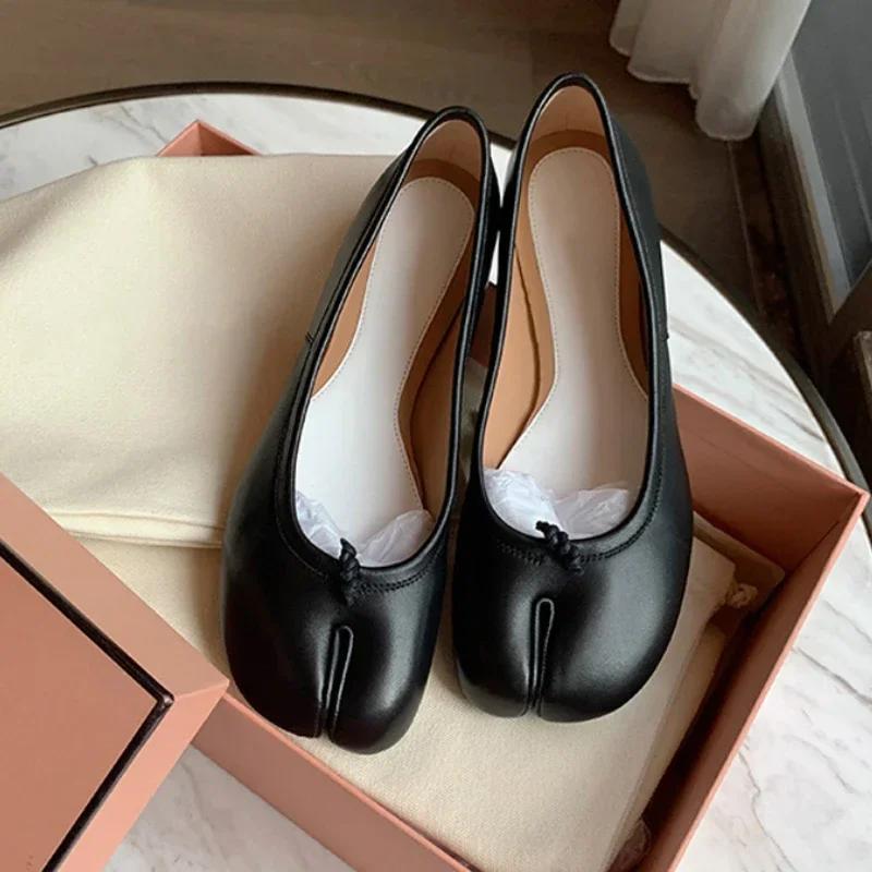 Designer Split Toe Flat Mule Pumps Women Ninjas Casual Soft Sole Loafers Fall Retro Comfy Fashions Ballet Shoes Mary Jane Pumps