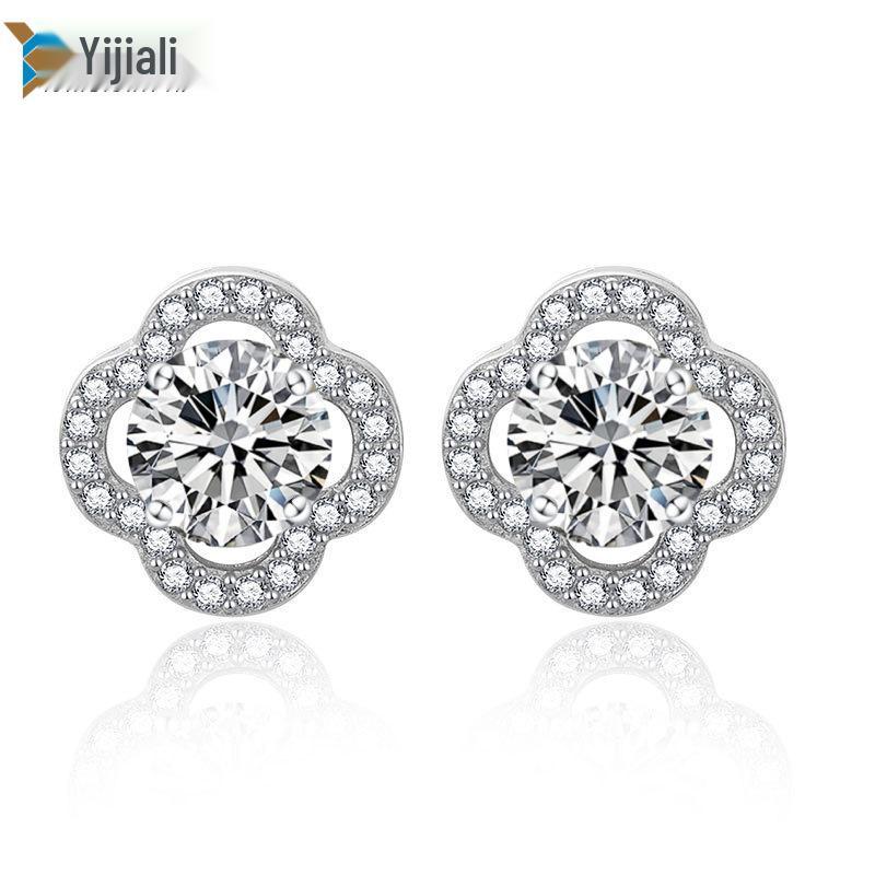 Moissanite Four-Leaf Clover Diamond Stud Earrings for Women - European and American Style
