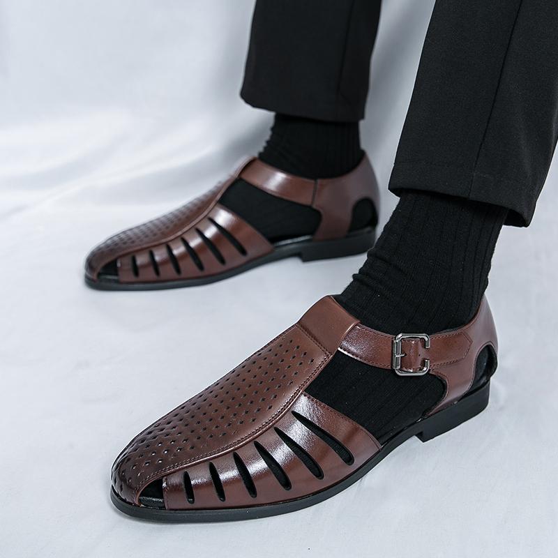 New Men's Leather Fisherman Sandals with Summer Hollowed-out Breathable Buckle Design Comfortable and Casual Outdoor Beach Shoes