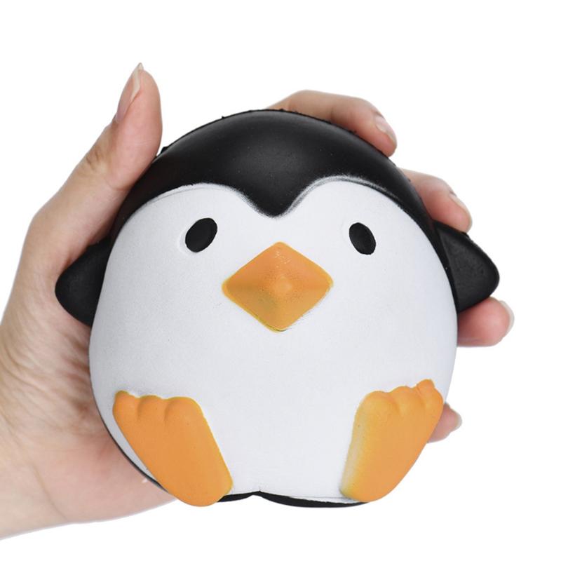 Новый Kawaii Jumbo Penguin Squishy Cartoon Doll Медленно поднимающаяся гладкая игрушка для сжатия Хлебный торт Ароматизированное снятие стресса для ребенка Рождественский подарок