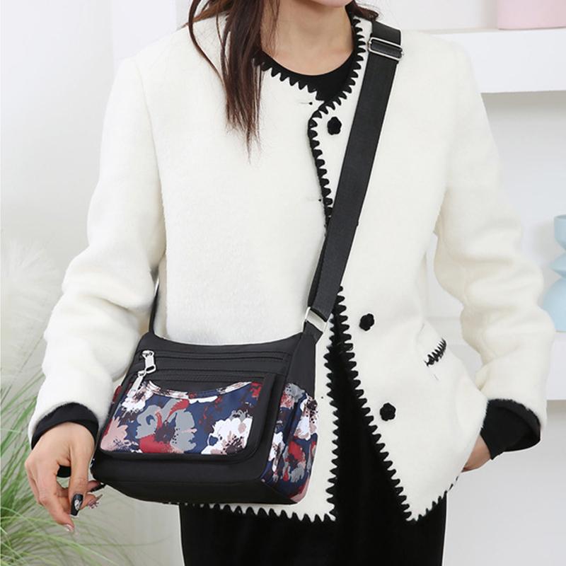 Fashion New Middle-aged Mother Bag Large-capacity Printed Multi-layer Shoulder Bag Lightweight Casual Joker Lady Crossbody Bag