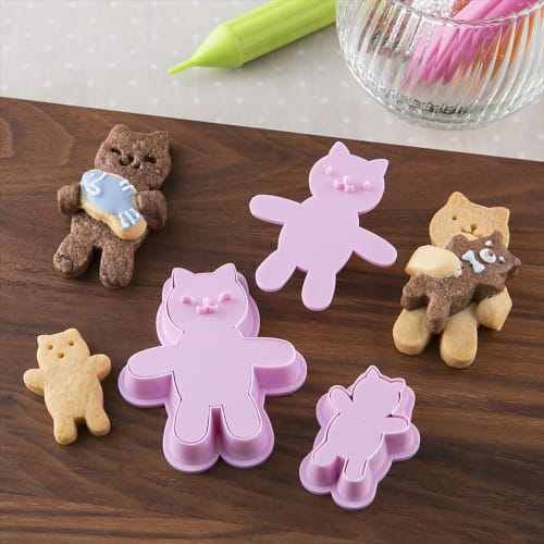 Kai Corporation Cuddle Cat Cookie Mold, Pink, for Baking, KAI KITCHEN DL7254