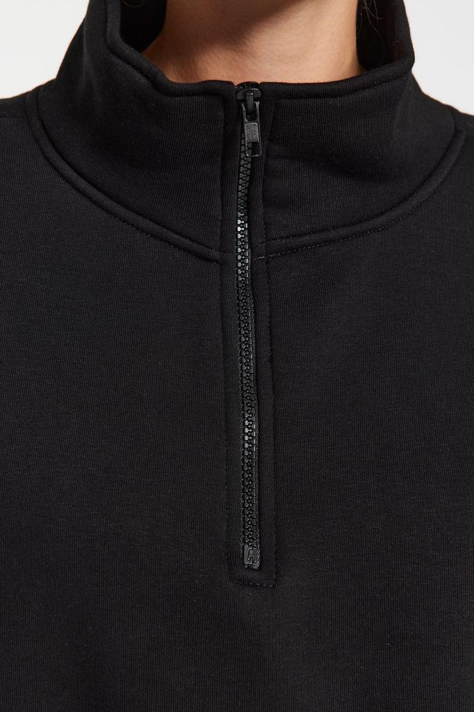 Women's Fashionable Stylish Sweatshirt Black Comfortable Cut Crop Basic Zippered High Collar Thick Inside Fleece Knitted Sweatshirt