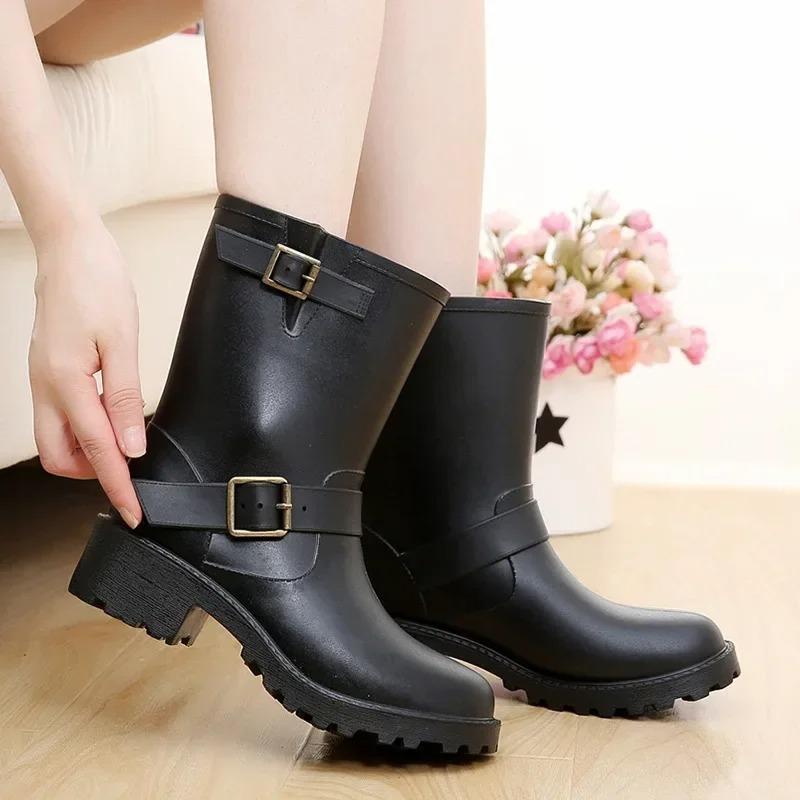Fashion New Style Quality Fashionable Women's Rain Boots for All Seasons with Thick Non-slip Soles Waterproof Rain Shoes Snow Punk Shoes