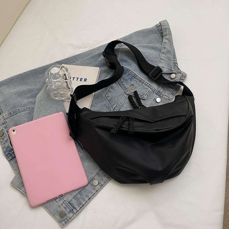 New Fashion Commuter Shoulder Bag Casual Versatile Dumpling Bag Solid Color Lightweight Large Capacity PU Crossbody Bag