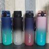 1 Pc 21.98 Oz/33.81 Oz Portable Sports and Fitness Travel Water Bottle, Gradient Plastic Bottle for Men and Women