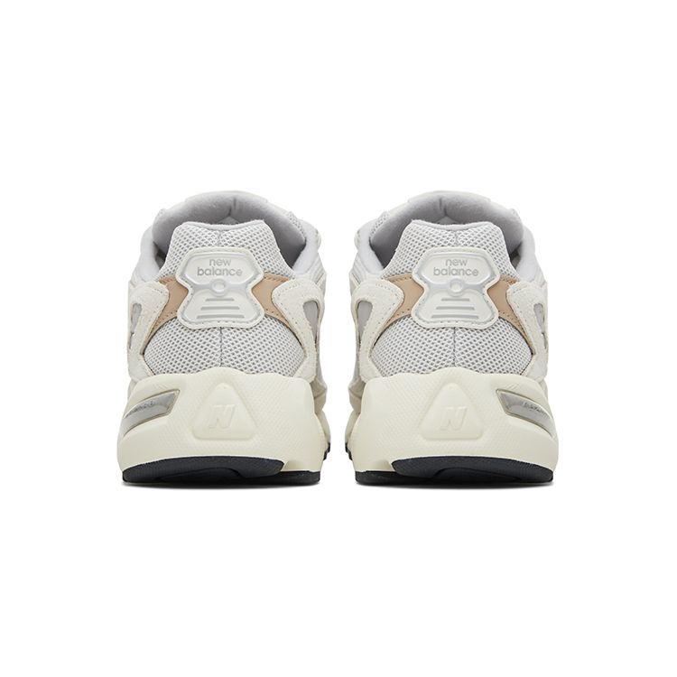 New Balance 725 Off White Grey Unisex Sneakers Cream ML725UF