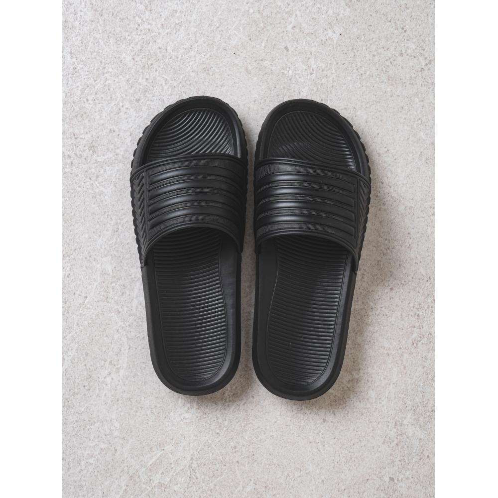 Daiso Oblique Slippers 260 To 280 Mm