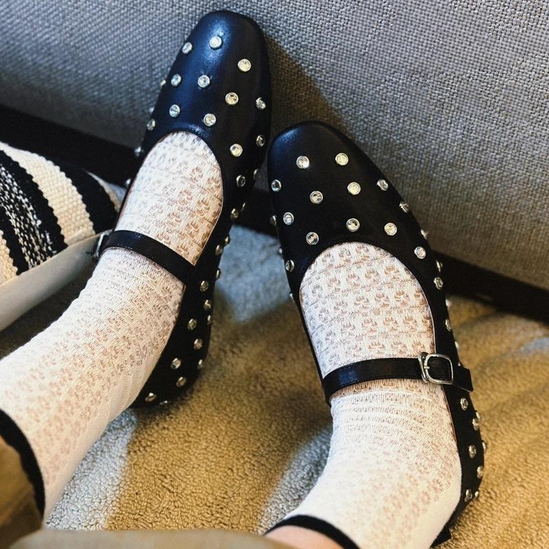 Great To Wear Retro Flat Ballet Single Shoes Women's Square Head Fashion Rivets Rhinestones Word Belt Mary Jane Shoes