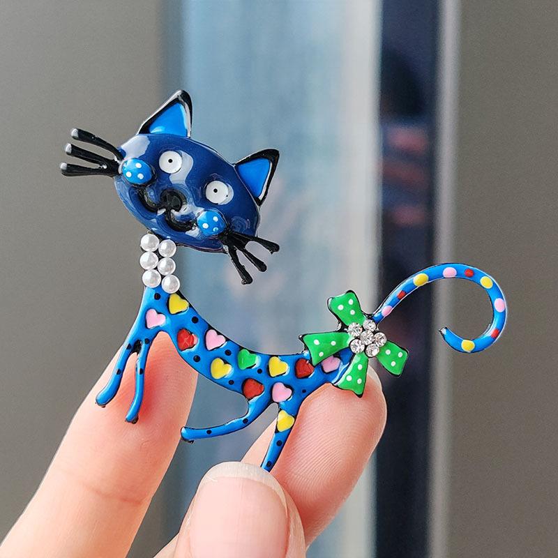 Lovely Cat Brooches 2-color Enamel Pet Animal Party Casual Brooch Pins For Women Men Gifts