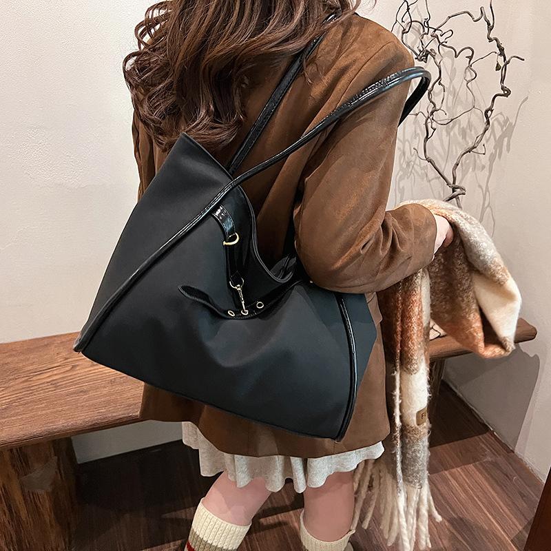 Large Capacity 2025 New Autumn Casual Versatile Pu Bag Women's Bag Shoulder Bag Niche Women's Commuter Tote Bag Tide