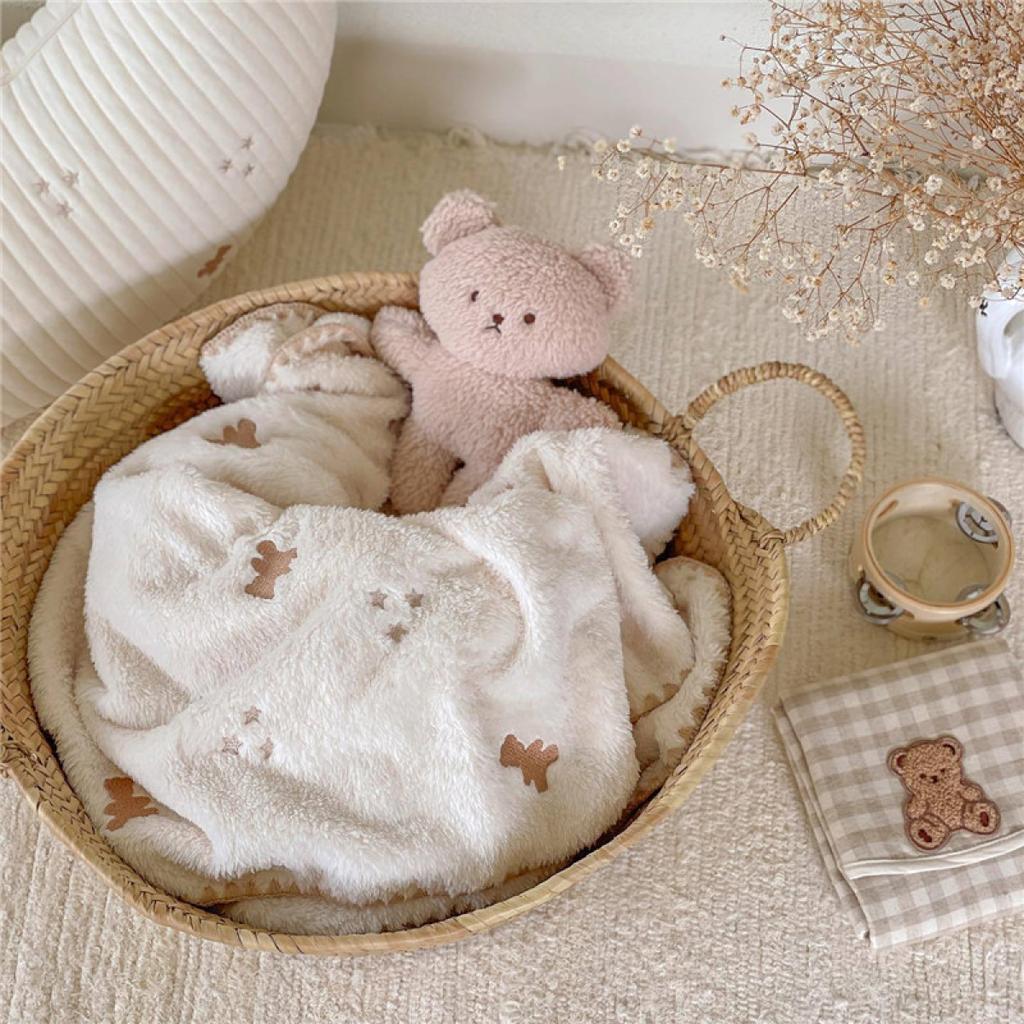 Flannel Baby Blanket Soft Warm Embroidery Newborn Quilt for Crib Bear Bunny Cartoon Autumn Winter Baby Bed Blankets 90*130cm