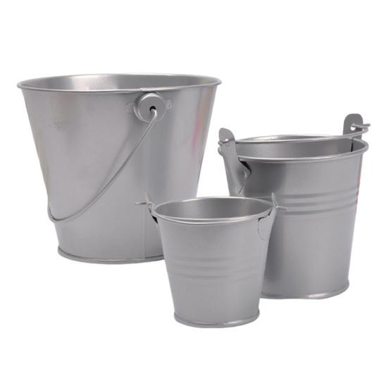 3Pcs Miniature Tin Bucket 1/12 Scale Hanging Small Bucket Multi-purpose Metal Bucket with Handle Dollhouse Accessories