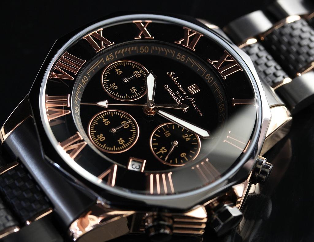 Watch Chronograph Water Resistant To 10 ATM Business Formal Italian Brand Limited Model SM15104 X Pink [Salvatore Mara] Men's (Black Gold) [Item]
